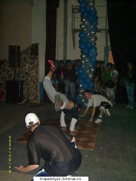 ..:: Poze cu noi - si asta bboy cristi - ..:: Poze